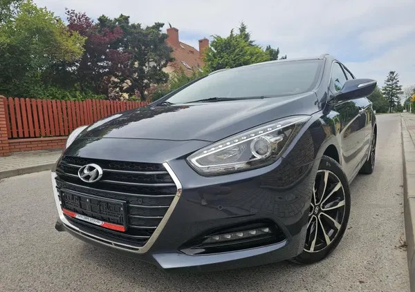 samochody osobowe Hyundai i40 cena 44400 przebieg: 92000, rok produkcji 2015 z Lądek-Zdrój